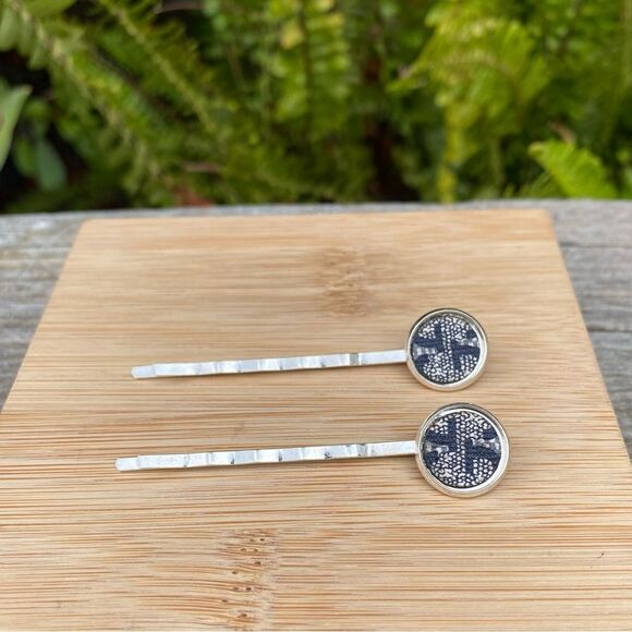 Upcycled/Repurposed Gucci Blue Monogram Bobby Pins/Hairclips. Designer Luxury - Picture 6 of 7